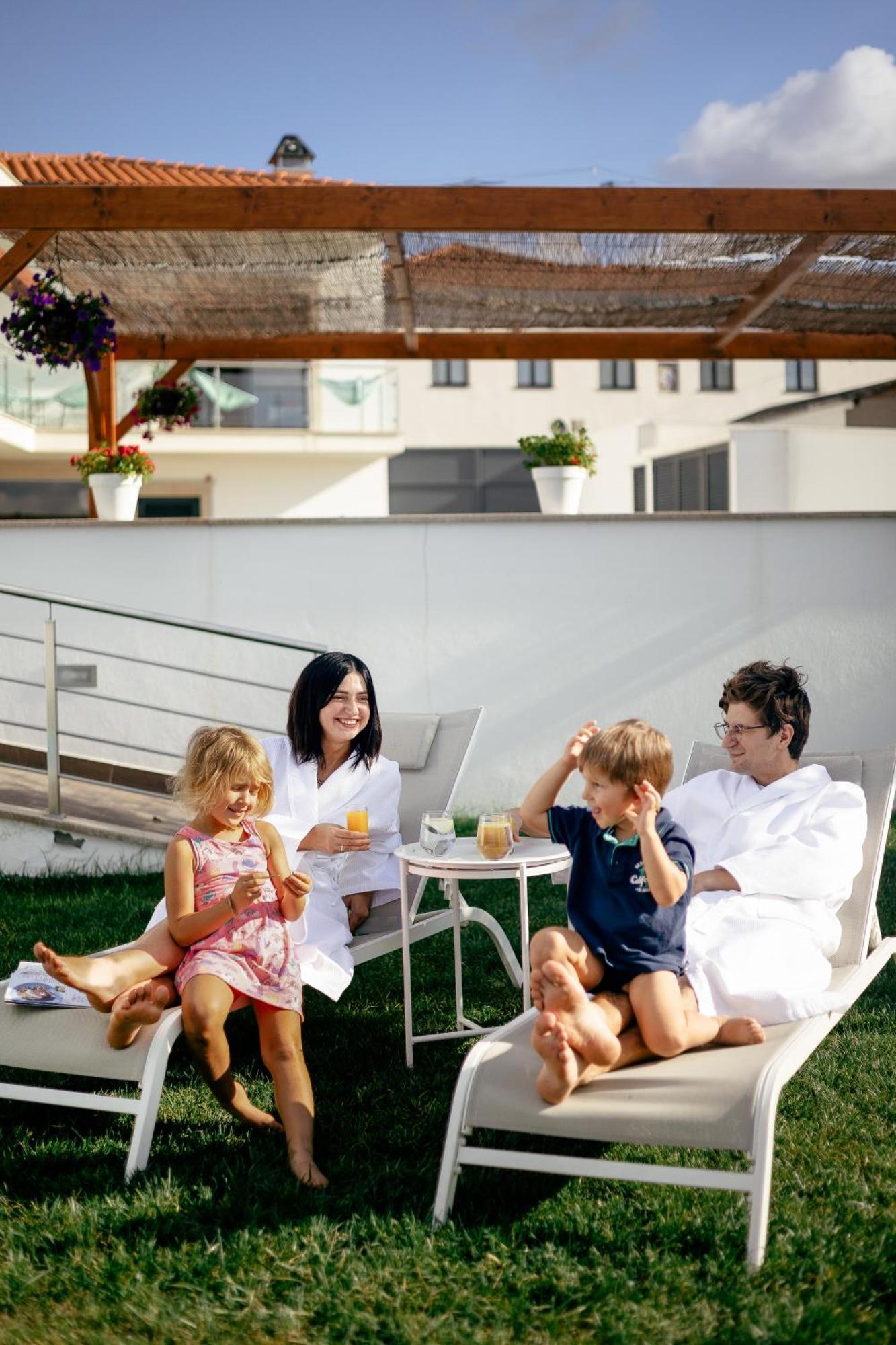 Jasmine Hotel Sao Pedro de Alva Ngoại thất bức ảnh